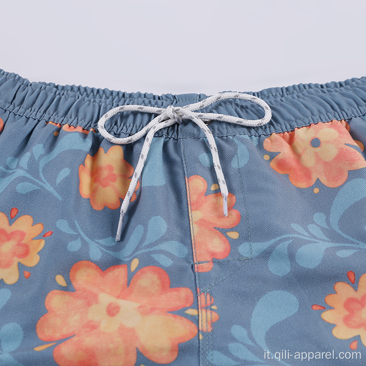 Pantaloncini da spiaggia floreali stampati in stile sportivo