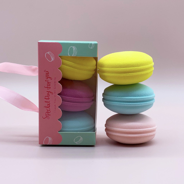 Powder Puff and Makeup Sponge for Smooth Foundation Application
