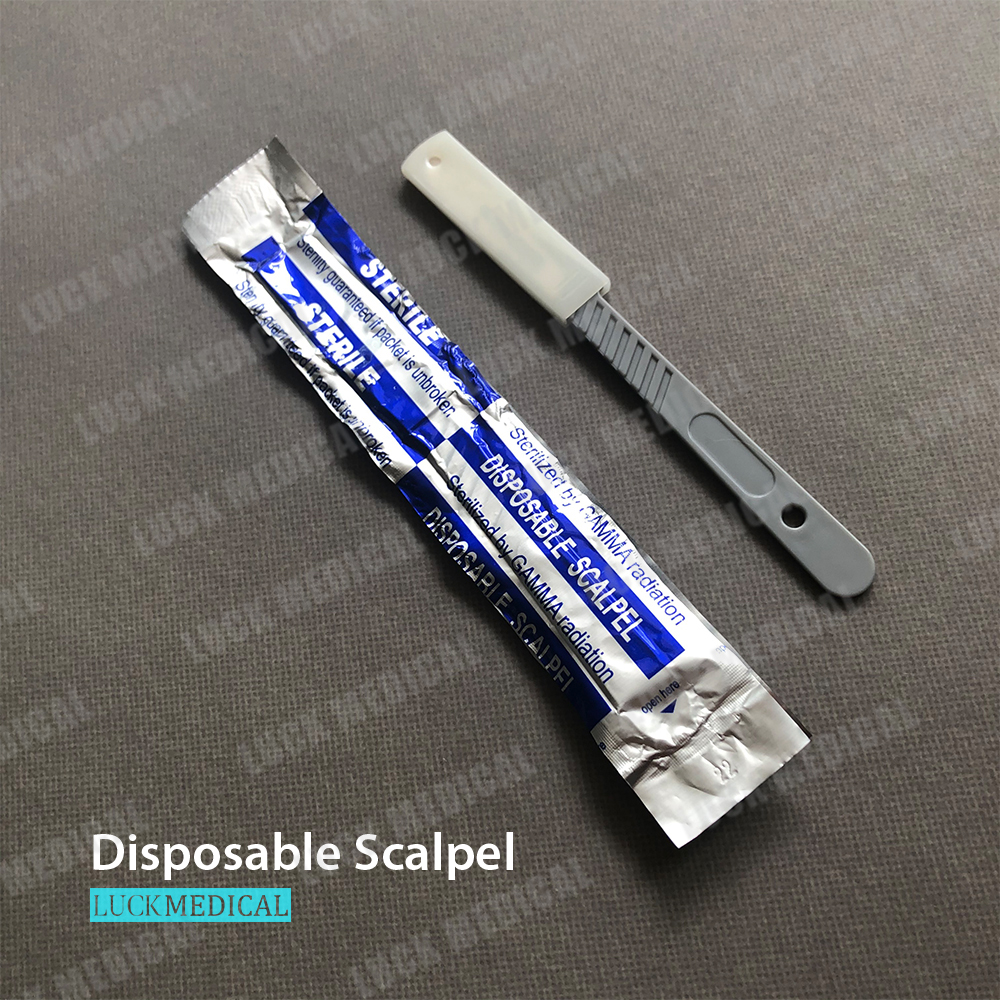 Disposable Surgical Blade With Plastic Handle