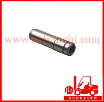 Forklift part 4D94E/4D98E/4D92E valve guide(YM129150-11810)