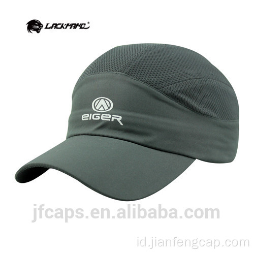 EGER mencetak topi baseball hitam