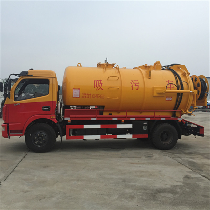 Dongfeng 4x2 5000L Vacuos de aguas residuales camiones cisterna de succión