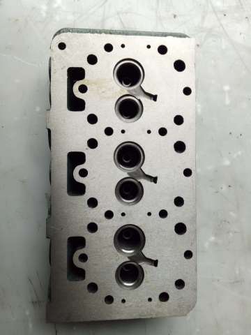 Cylinder head 15371-03040 for KUBOTA D750