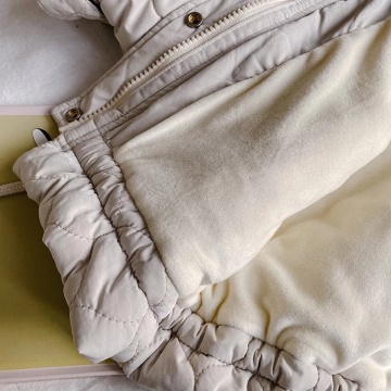 Casaco de algodão infantil de inverno cor sólida engrossou casaco