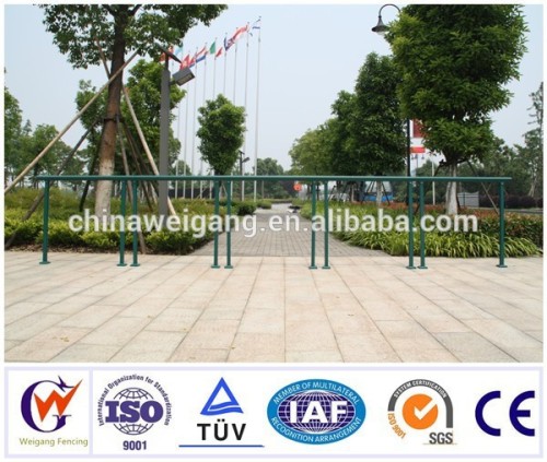 Movable cattle fencing panels