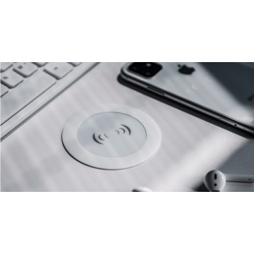 kabelloses Desktop-Ladegerät für iPhone