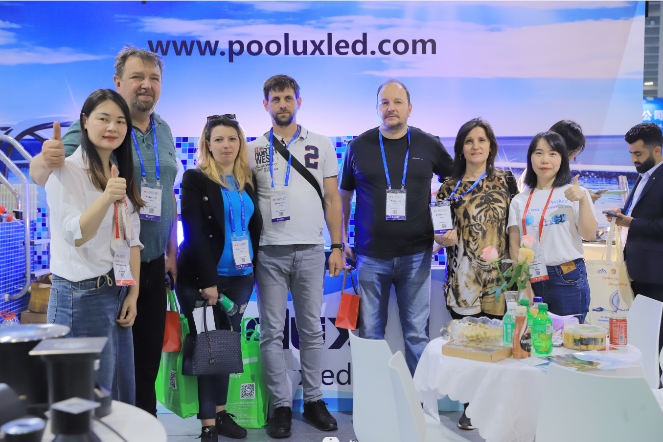 poolux company