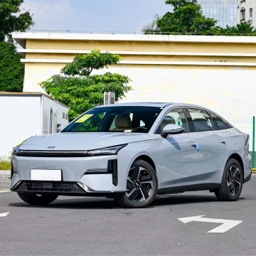 2024 GEELY Galaxy L6: Hochdauer-Plug-in Hybrid EV Auto-Erschwingliche 4-türige 5-Sitzer Neue Energiefahrzeug zum Verkauf