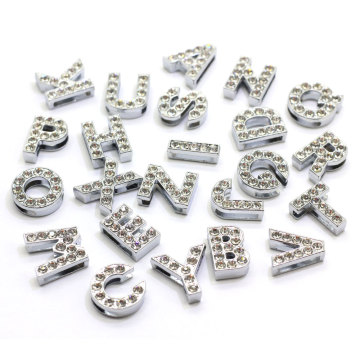 Brokatowe zawieszki z literami Rhinestone 26 Zawieszki z literami DIY Craft do biżuterii Nacelace Znajdowanie akcesoriów