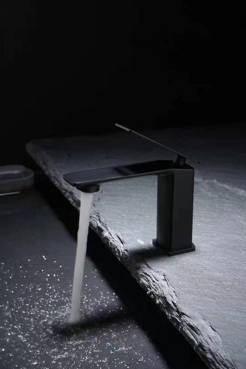 Robinet de lavabo de salle de bain noir mat poignée en alliage de Zinc brossé robinet de mélangeur d&#39;évier de cuisine