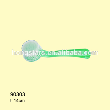plastic brush with cover