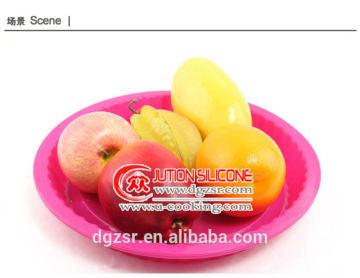 Environmental friendly collapsible microwave safe silicone bowls with cover