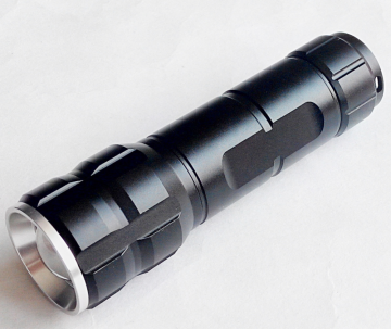 XPG2 5W Focusable LED Torch