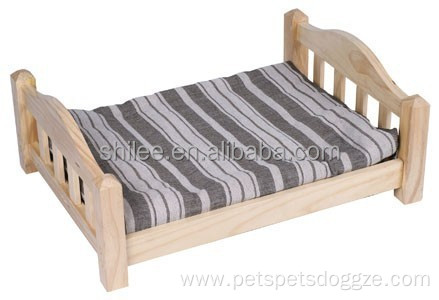 Plush mat wooden pet bed for cat dog