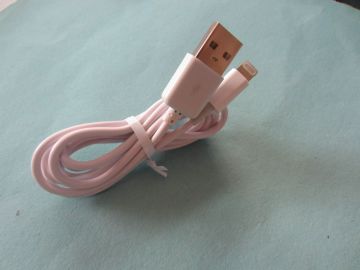 8 Signal Mobile Phone / Iphone 5 Lightning Cable For Charging , Length 1.4 M