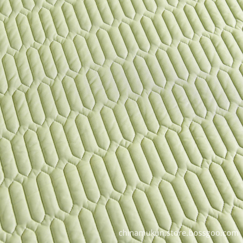 Cool feeling bedspread with bed skirt 100% polyester