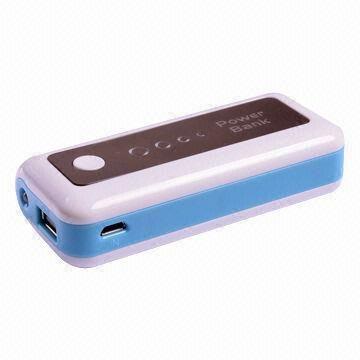 4,400mAh Power Bank