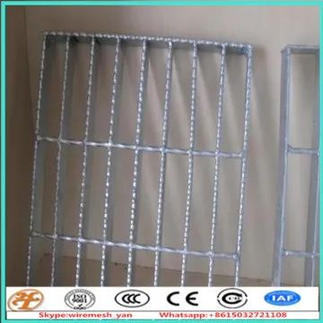 hot-dipped 30x3 galvanized steel grating for road construction