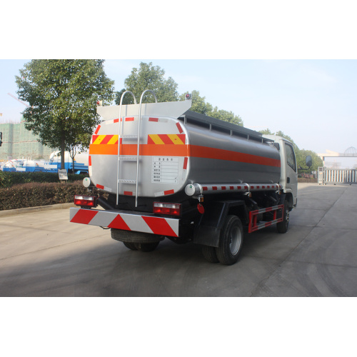 6Weels заправляя бензиновые танкеры.