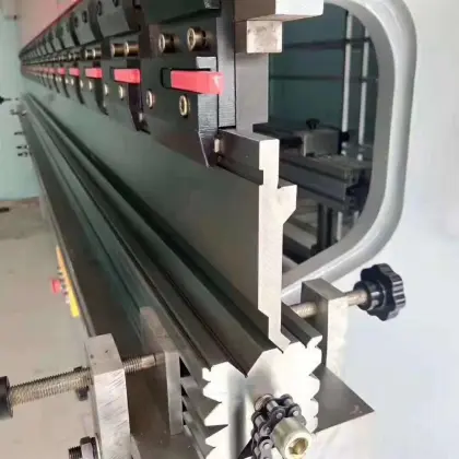 90 Degree Amada 4 V Dies and Promecam Amada Press Brake Tooling