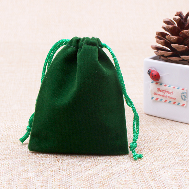 Customized Green velvet bag with green drawstring 