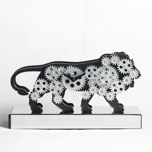 Exclusive Lion Clock with Moving Gears