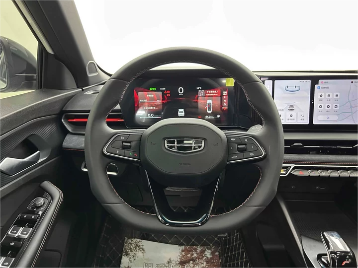 Compact Geely Used Car Binrui