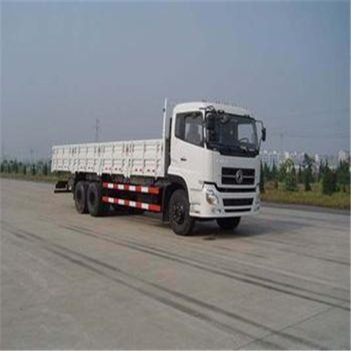 Truk Heavy Duty dengan 30 ton