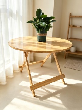 Folding table capable of receiving and folding