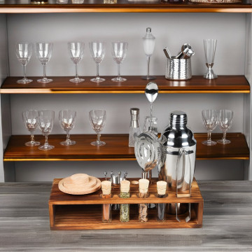 Set di shaker da cocktail in acciaio inossidabile di lusso con supporto di bambù