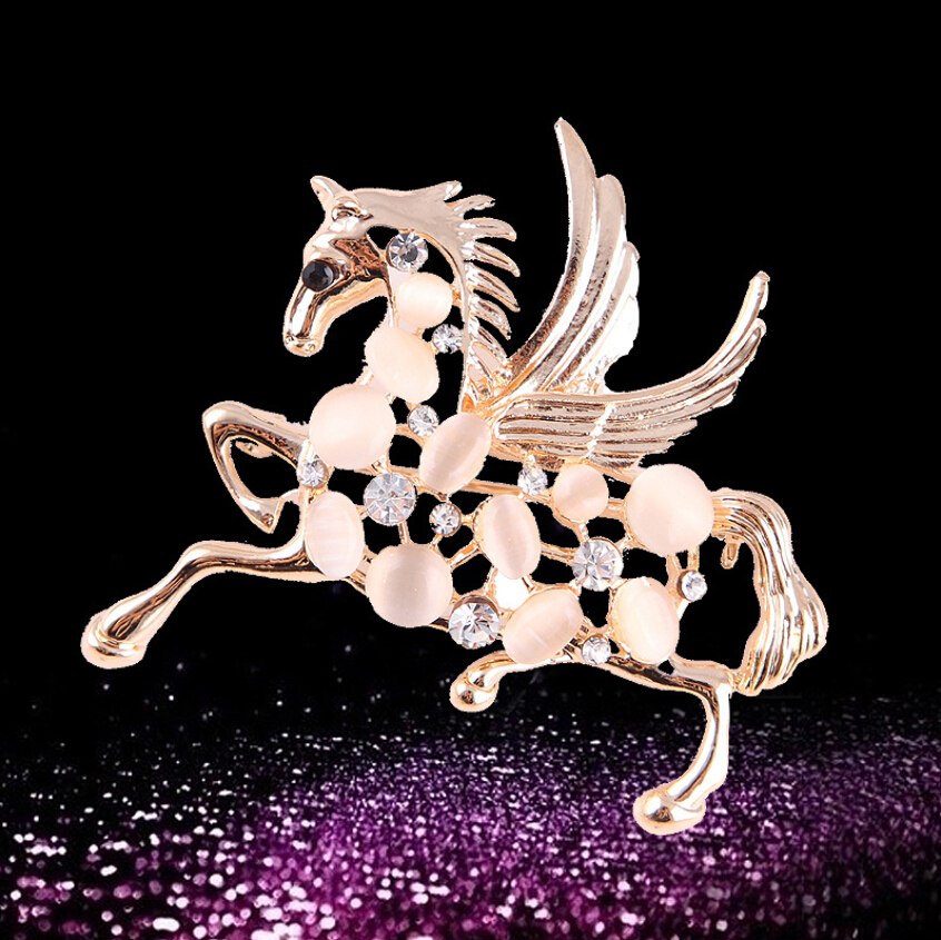 Jingling Fashion new horse brooch pins