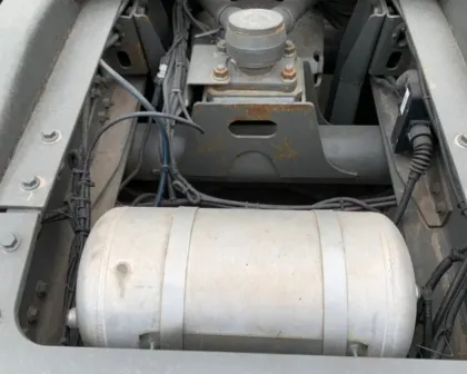 Used SINOTRUK 6X4 head tractor