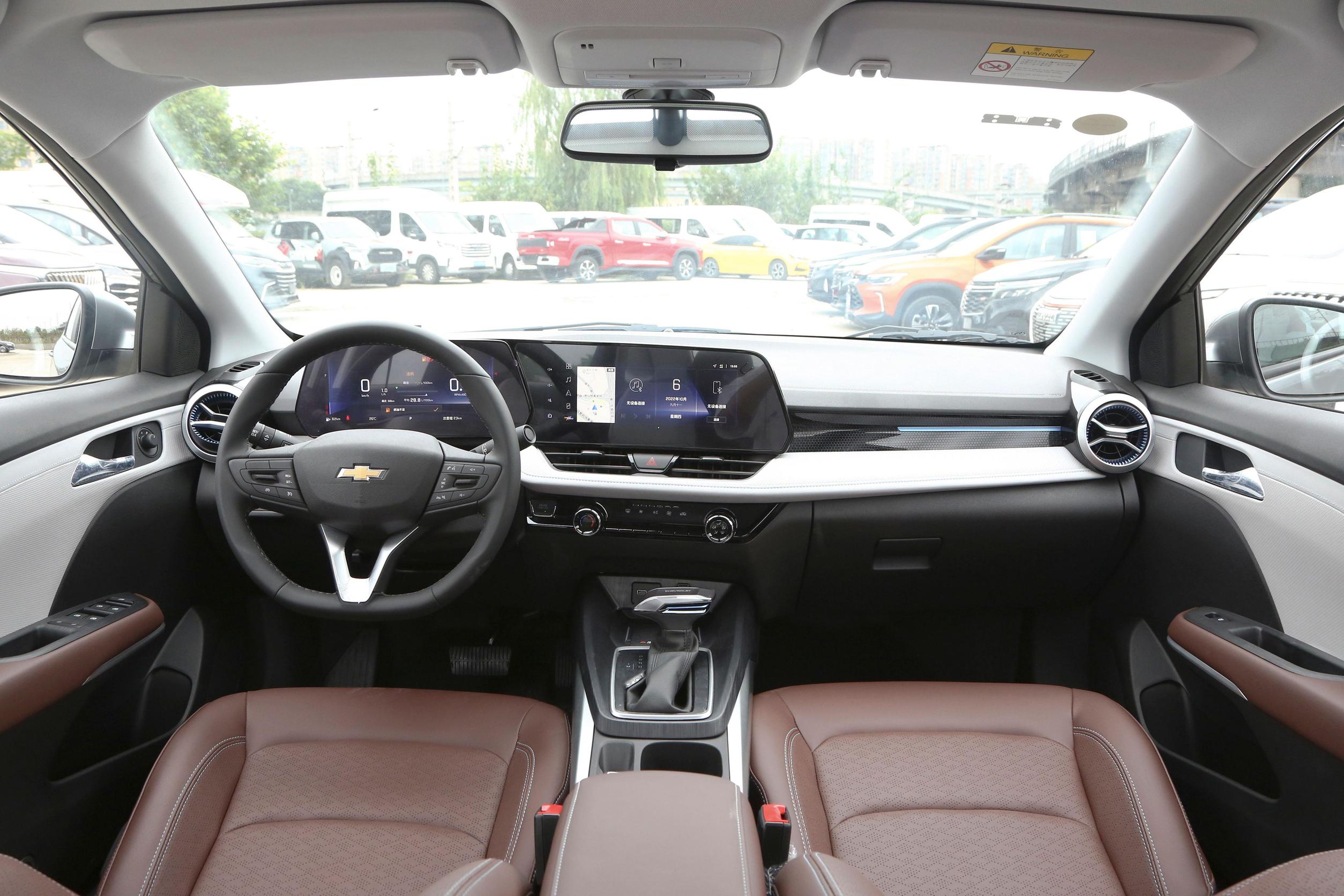 Chevrolet Monza interior