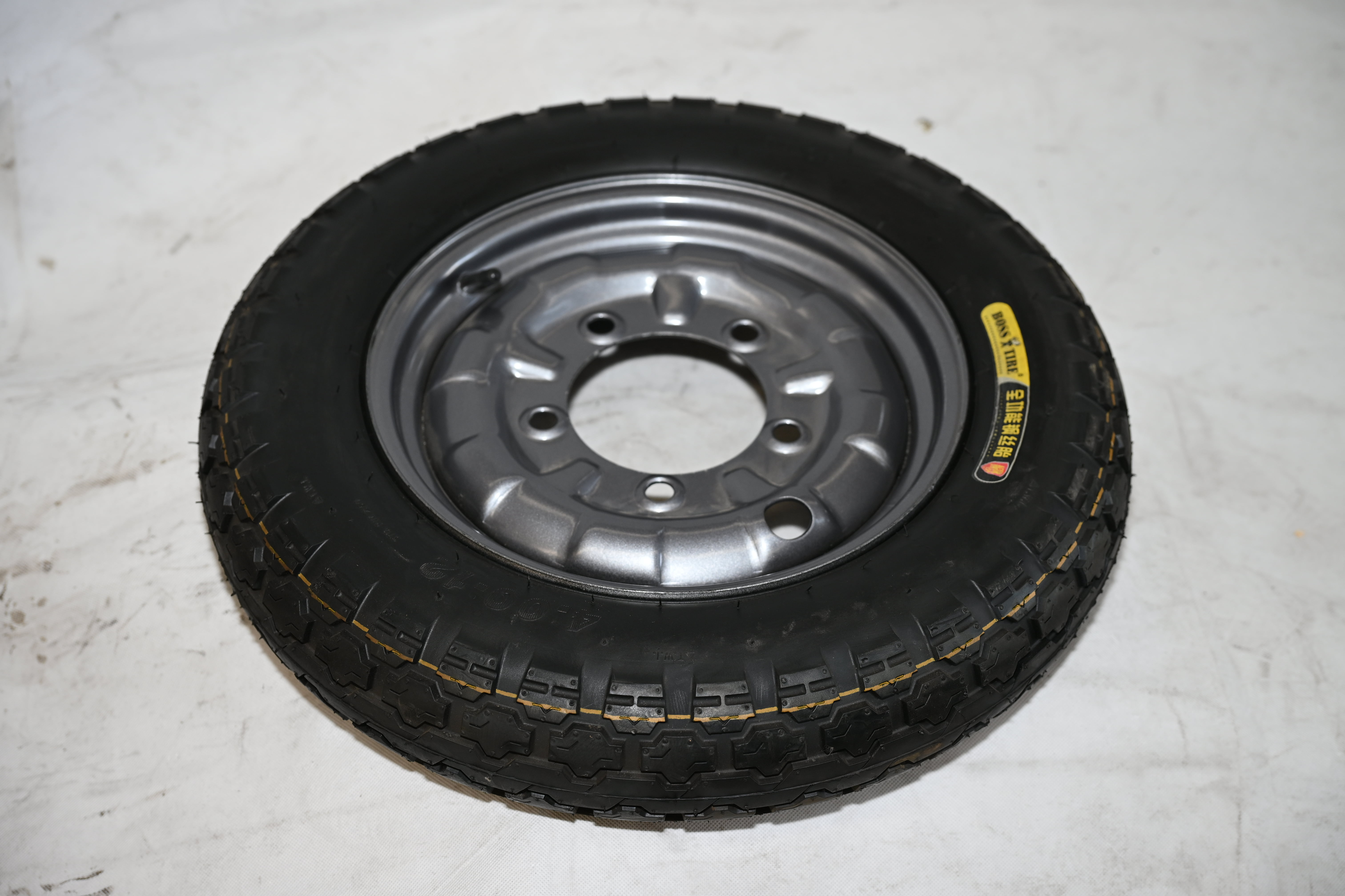 Three-wheeler motorcycle dome tire