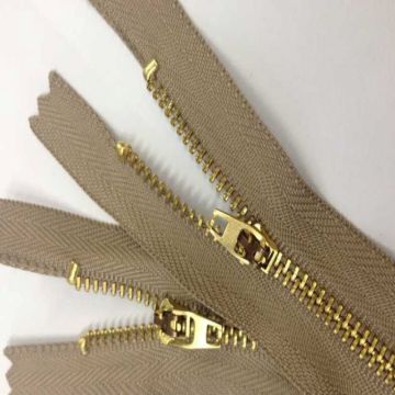 Discounts golden brass zippers for merchandise