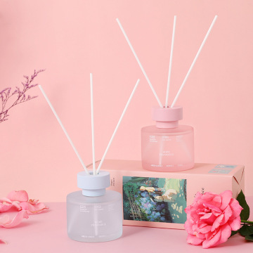 Romance aromático: 100 ml de difusor de aromaterapia rosa para fragancia doméstica