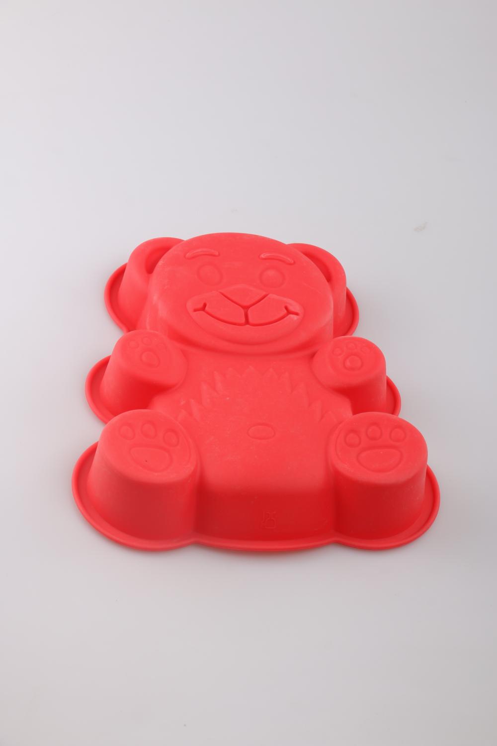 Bear shape baking mold