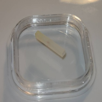 Kristal Birefringent Yttrium vanadate (YVO4)