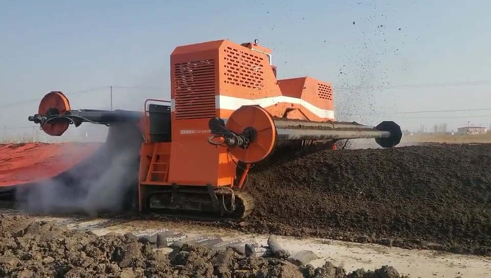 Compost turner M4800