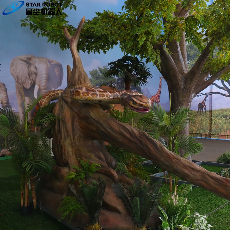 Life Size Animatronic Animal Snake Eat Eagle