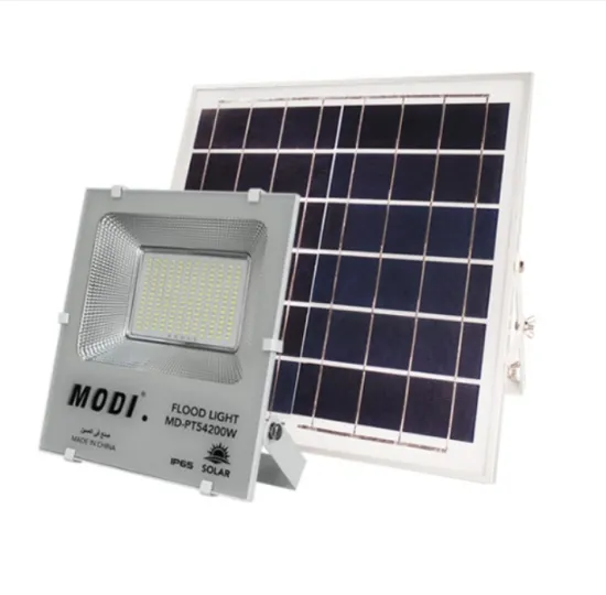 High-brightness solar outdoor lights for squares