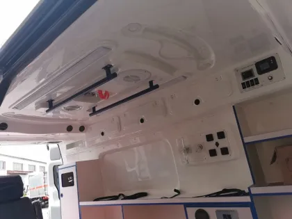 FOTON TOANO Medical Ambulance with Optional Monitor and Negative Pressure Isolation Chamber