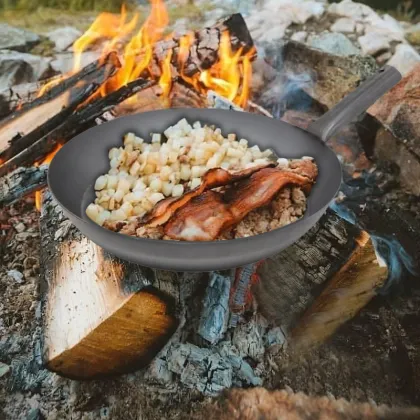 OEM kitchen Easy Clean Frying Pan Carbon Steel Frying Pan