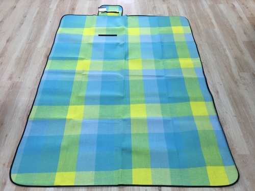 New Checker Pattern Picnic Mat