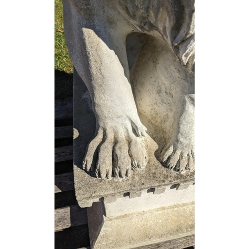 屋外で使用するためのアンティークスタイルの石のライオン像