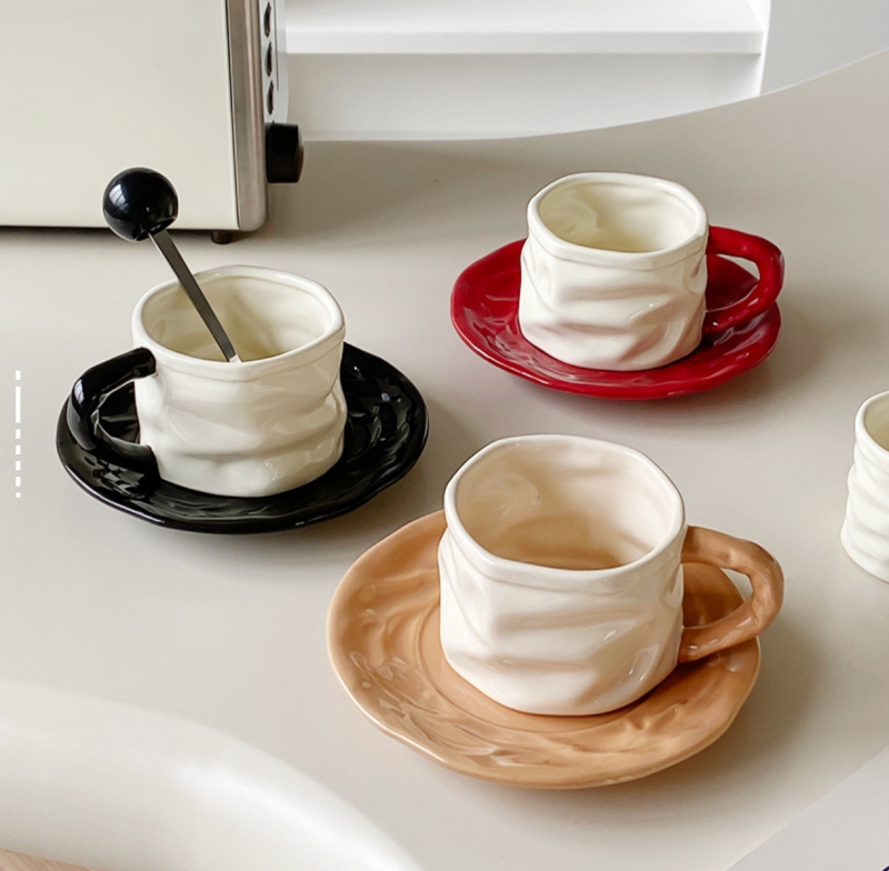 Unique Wrinkled Design Ceramic Coffee Mugs with Saucers