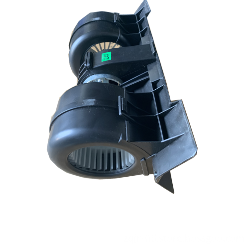 Sinotruk Howo Spare Parts: Heater Motor AZ1630840014