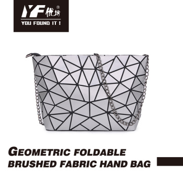 Geometrik Katlanabilir Fırçalı Kumaş Hangbag