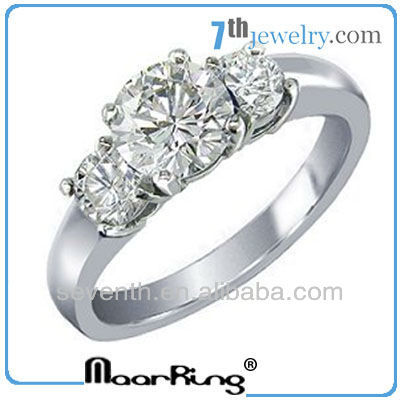 Fashionable Ring Design Rhodium Plated CZ Diamond Three Stone Brass Ring