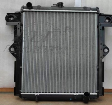 OEM Radiator for TOYOTA LANDCRUISER 1640017400 PA 36 MT
